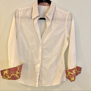 Robert Graham white blouse w/ pink accents size 8